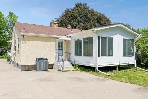 1306 Ryan Avenue W Roseville MN 55113