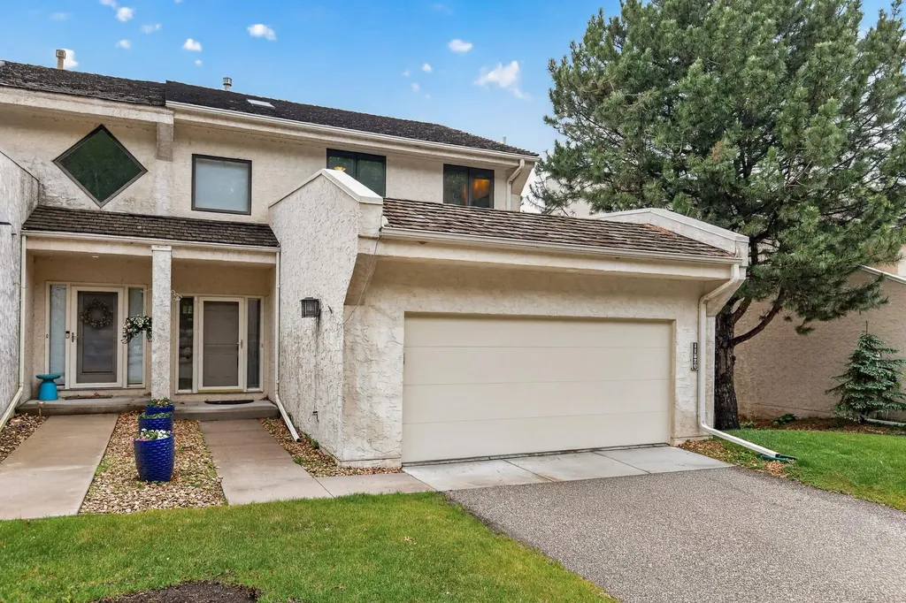 11820 Bren Road Minnetonka MN 55343