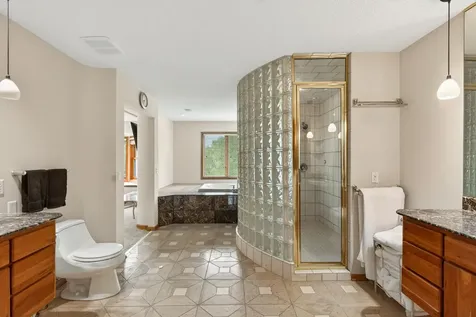 11820 Bren Road Minnetonka MN 55343
