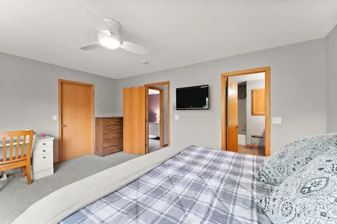 282 101st Court NE Blaine MN 55434