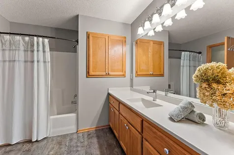 282 101st Court NE Blaine MN 55434