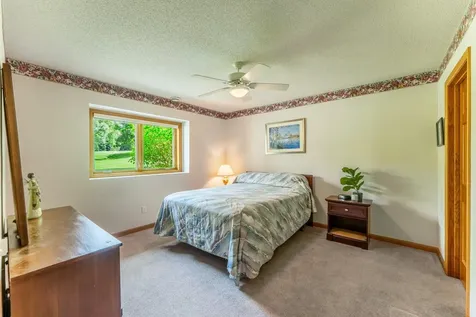 3022 Highpointe Curve Roseville MN 55113