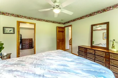 3022 Highpointe Curve Roseville MN 55113
