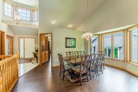 3022 Highpointe Curve Roseville MN 55113