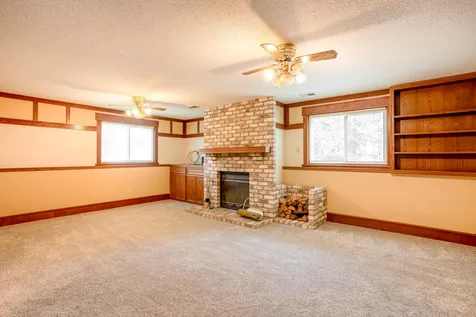 10640 Quebec Avenue N Brooklyn Park MN 55445