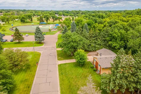 10640 Quebec Avenue N Brooklyn Park MN 55445