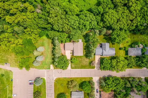 10640 Quebec Avenue N Brooklyn Park MN 55445