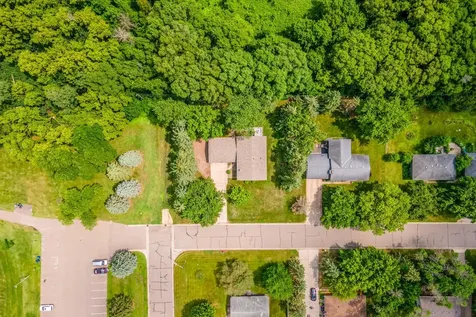 10640 Quebec Avenue N Brooklyn Park MN 55445