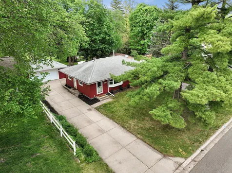 6918 34th Avenue N Crystal MN 55427