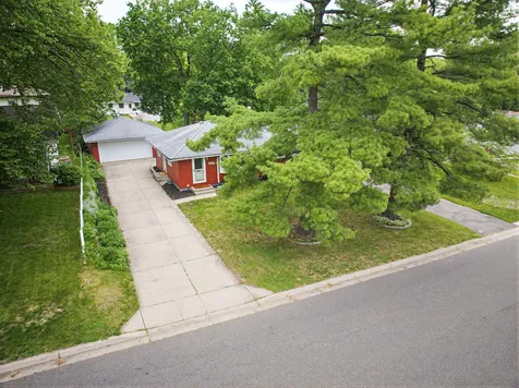 6918 34th Avenue N Crystal MN 55427