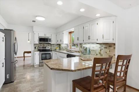 2500 Highland View Avenue S Burnsville MN 55337