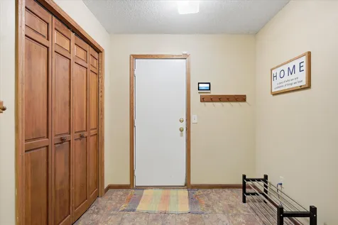 2500 Highland View Avenue S Burnsville MN 55337