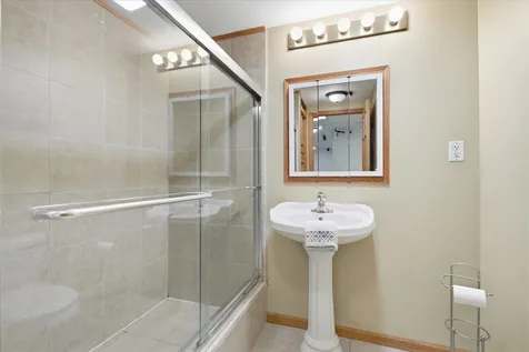 2500 Highland View Avenue S Burnsville MN 55337