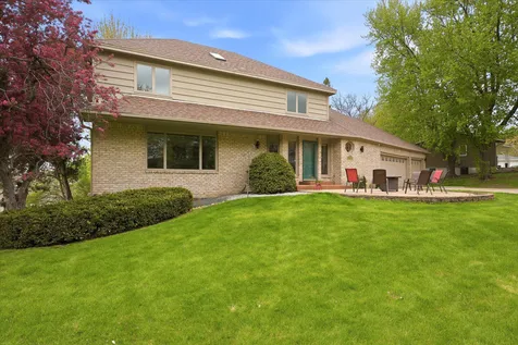 2500 Highland View Avenue S Burnsville MN 55337