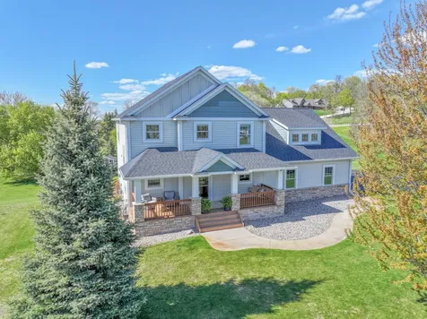 3693 Crestwood Ridge NE Alexandria MN 56308