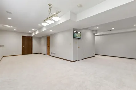 17880 Liv Lane Eden Prairie MN 55346
