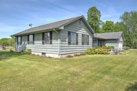 2474 145th Avenue Braham MN 55006