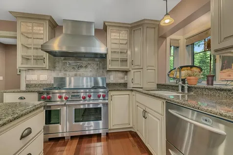 506 10th Street N Sartell MN 56377