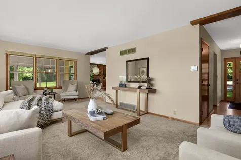 145 Lakeland Shores Road N Lakeland Shores MN 55043