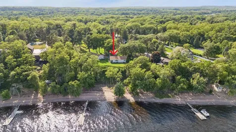 145 Lakeland Shores Road N Lakeland Shores MN 55043