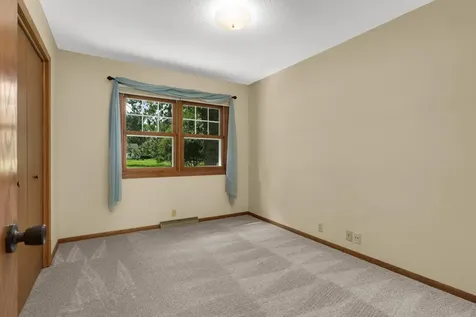 145 Lakeland Shores Road N Lakeland Shores MN 55043