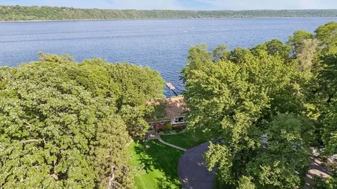 145 Lakeland Shores Road N Lakeland Shores MN 55043