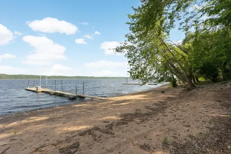 145 Lakeland Shores Road N Lakeland Shores MN 55043