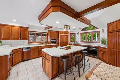 5573 Bartlett Boulevard Mound MN 55364