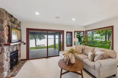 5573 Bartlett Boulevard Mound MN 55364