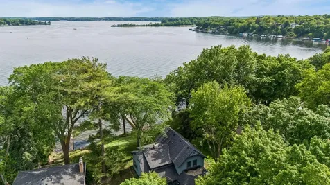5573 Bartlett Boulevard Mound MN 55364