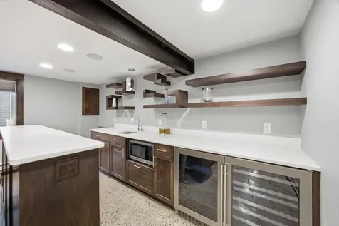 2486 W Country Club Drive S Fargo ND 58103