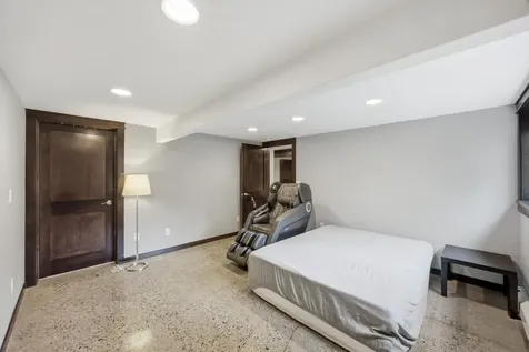 2486 W Country Club Drive S Fargo ND 58103