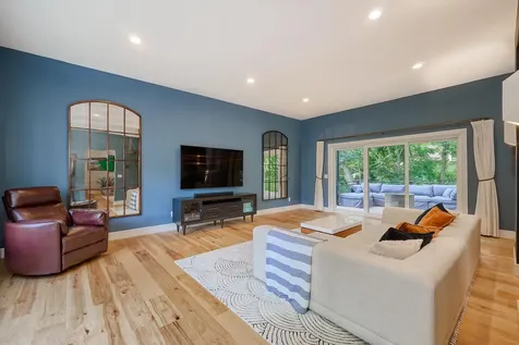4774 Oak Way Eagan MN 55122