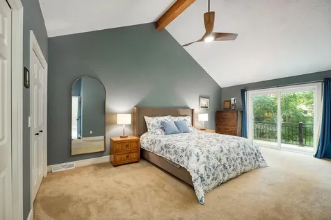 4774 Oak Way Eagan MN 55122
