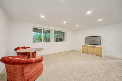 4774 Oak Way Eagan MN 55122