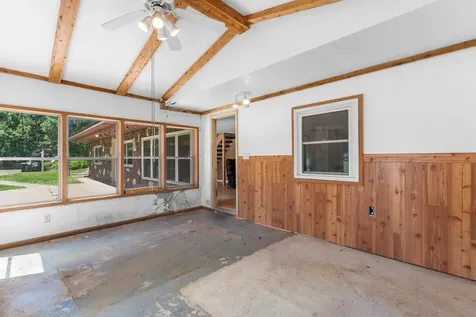 33455 Jackson Street NE Cambridge MN 55008