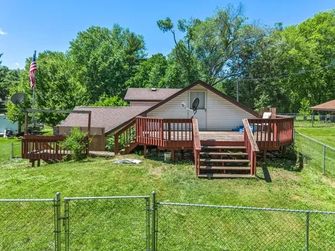 33455 Jackson Street NE Cambridge MN 55008