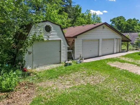 33455 Jackson Street NE Cambridge MN 55008