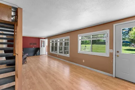 33455 Jackson Street NE Cambridge MN 55008