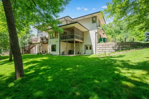 2422 Salem Heights Lane SW Rochester MN 55902