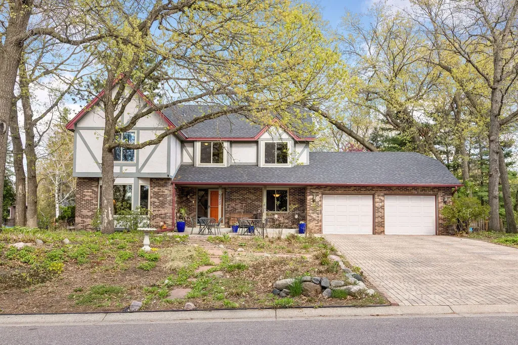5950 Churchill Street Shoreview MN 55126