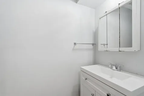 1827 Yuma Lane N Plymouth MN 55447