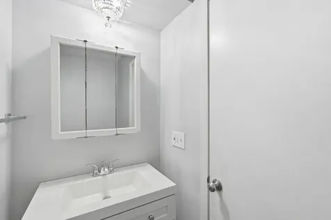 1827 Yuma Lane N Plymouth MN 55447