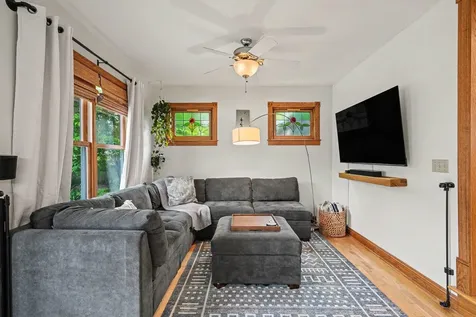 424 8th Avenue NE Minneapolis MN 55413