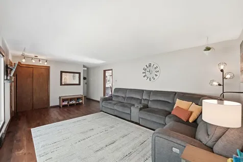 205 Victoria Drive Alexandria MN 56308