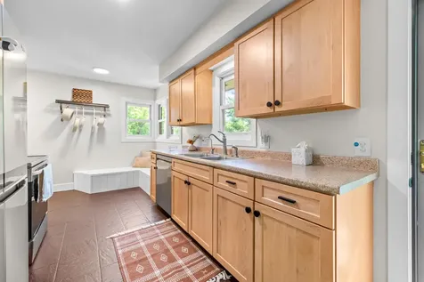 1115 W Medicine Lake Drive Plymouth MN 55441