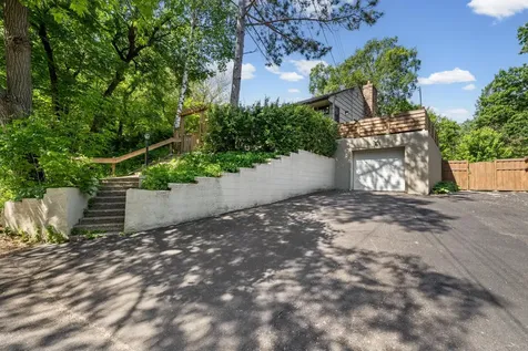 1115 W Medicine Lake Drive Plymouth MN 55441