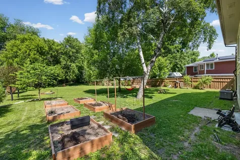 1115 W Medicine Lake Drive Plymouth MN 55441