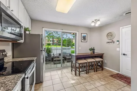 330 Leeward Trail Woodbury MN 55129