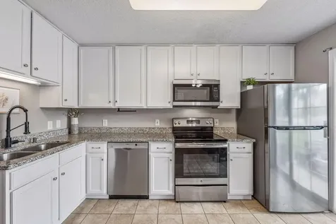 330 Leeward Trail Woodbury MN 55129